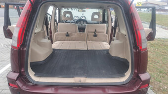 Nissan X-trail 2.2 dCi - 13