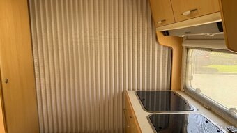 karavan Chateau 403c - 13