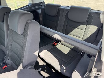 Volkswagen Touran 1.6 Tdi 77kw 7míst  BEZ KOROZE - 13
