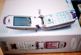Historický funkční SAMSUNG SGH -E530 vajíčko Krabicovka - 13
