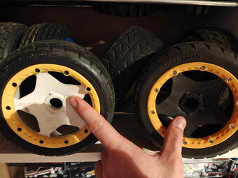 LOSI DBXL-E 2.0 - 13