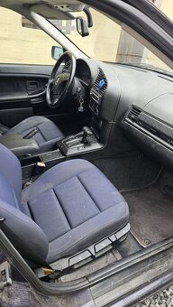 BMW 318i - 13
