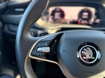 Škoda Octavia Combi Exclusive Selection - 13