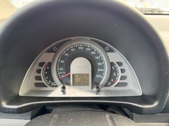 Volkswagen Fox 1,2 HTP 40 KW SERVIS STK - 13
