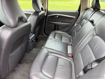 VOLVO V70 2.4 D5 136KW //2008 MOMENTUM MANUAL KŮŽE SERVISKA - 13