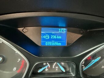 Ford Focus 1.6i 16v 77kw benzin  70 tis km,první majitel TOP - 13
