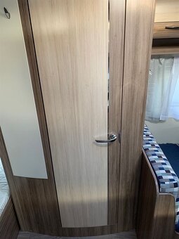 Prodam kavan Hobby 490 KMF De Luxe - 13