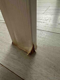 Jídelní a obývací nábytek - 13