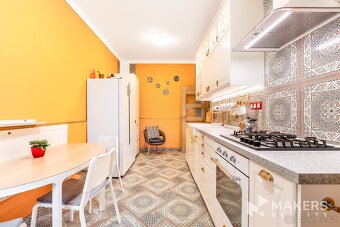 Prodej bytu 4+1, 120,5 m², historický dům, Teplice, ul. Na S - 13