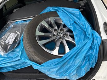 Toyota Prius,Automat  PHV 1,8i 1Majitel ,ČR odp DPH - 13