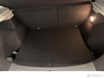 MG ZS eV 143PS Luxury Aut 45 kWh Al KAM PDC NAV PANO 12/19 - 13