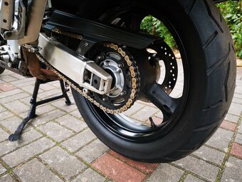 Suzuki DL1000 V-Strom K4 - 13