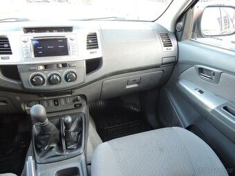 Toyota Hilux 2,5 D-4D 4x4 1.maj ČR HardTop DPH 2013 - 13