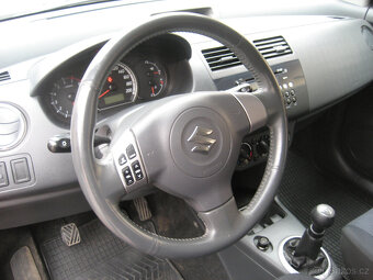SUZUKI SWIFT 1.3, 4x4 - 13