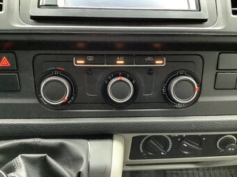 VW T6 Transporter, 8 míst,tažné - 13