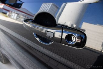 Ford Explorer 3.5 V6 XLT - 13