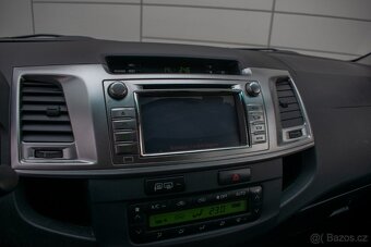 Toyota Hilux DC 3.0 I D-4D Sol A/T REZERVOVANÉ - 13