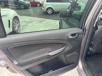 Ford Galaxy 2.0 TDCI 103 KW 7 Míst - 13