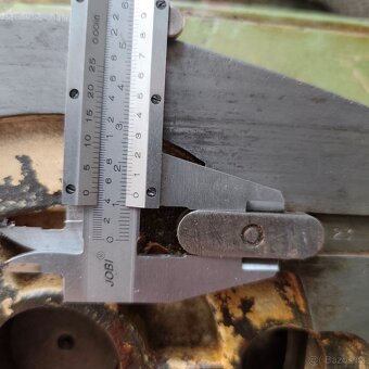 Dělící stůl (hlava) DECKEL pro nástrojařskou frézku - 13