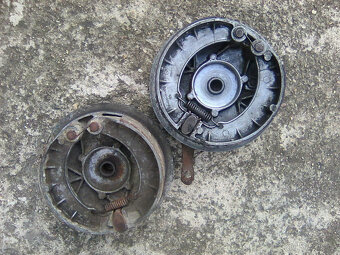 Jawa 250/350 Panelka - p.vidle,podsedlové plechy,n. obrouček - 13