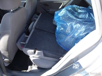 VW Golf 1.9 TDI Variant r.v.2009 (77 KW) STK4/2026 - 13