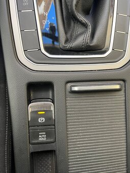 Volkswagen passat B8 1.6.TDI DSG - 13
