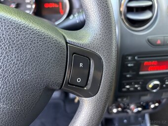 Dacia Duster,  1.6 84 kW NEHAVAROVANÉ  PLNÝ SERVIS PĚKNÉ  - 13