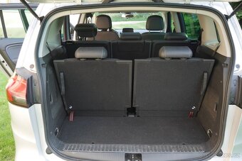 Opel Zafira Tourer; 1.4; r.v. 2011; manuál - 13