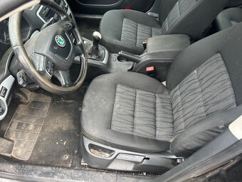 Škoda Octavia II FL r.v. 2009 1,6TDi 77Kw NA ND - 13