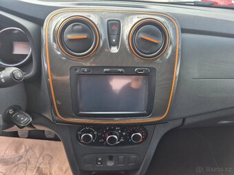 Dacia Sandero II Stepway/ ČR / BENZÍN / PRAV.SERVIS - 13
