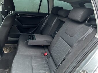 Škoda Octavia 2.0TSI 140kW AUTOMAT STYLE DPH - 13