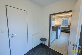 Pronájem luxusního salonu krásy po kompletní rekonstrukci - 13