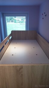 Dětská zvýšená postel se stolem a skříní - 13