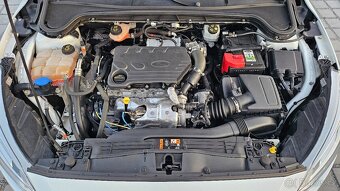 Ford Focus 1.5 TDCi 2019 nový motor - TOP STAV - 13