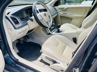 Volvo XC60 2.4D5 4x4 MANUÁL FACE LED KŮŽE NAVI SENZORY - 13