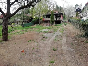 Prodej pozemku  898 m2 v obci Krhanice, ev.č. 00052 - 13