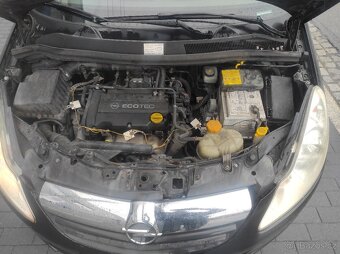 Opel Corsa D Coupe - 13