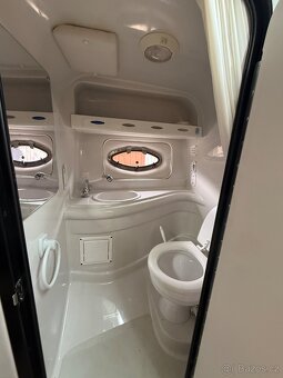 Loď CROWNLINE 275CCR - 13