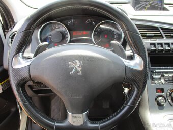 PEUGEOT 3008 Hybrid 4x4 Allure Pano HUD Navi LED - 13