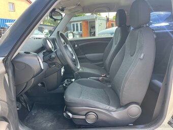 Mini Cooper 1.4i 55kW 136 205 km - 13