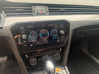VW Passat B8.5 Variant 2.0TDI 140kW DSG - 13