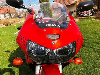 Honda CBR 900RR, TOP stav, Nová cena - 13