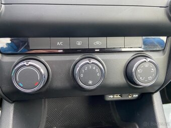 Škoda Octavia 1.2 TSi Serviska, Klimatizace - 13