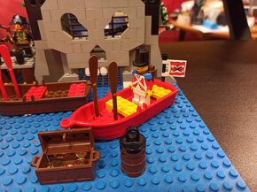 LEGO Pirates 6279 Skull Island - 13