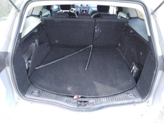 FORD MONDEO 1,6i KOMBI BENZIN 88 KW RV 2011 ZA 64000 KČ - 13