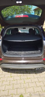 Hyundai Tucson 2.0 crdi 100kw 4x4 - 13