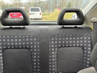 VOLKSWAGEN New Beetle 2.0i 1999 - 13