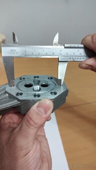Štípač dříví 4 a 5 tun – hydraulické čerpadlo – NOVÉ - 13
