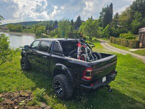 Dodge RAM 1500 LIMITED BLACK V8 HEMI 2024 - 13