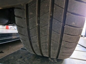 VW T6 Alukola Springfield letní pneu 255/45 R18 - 13